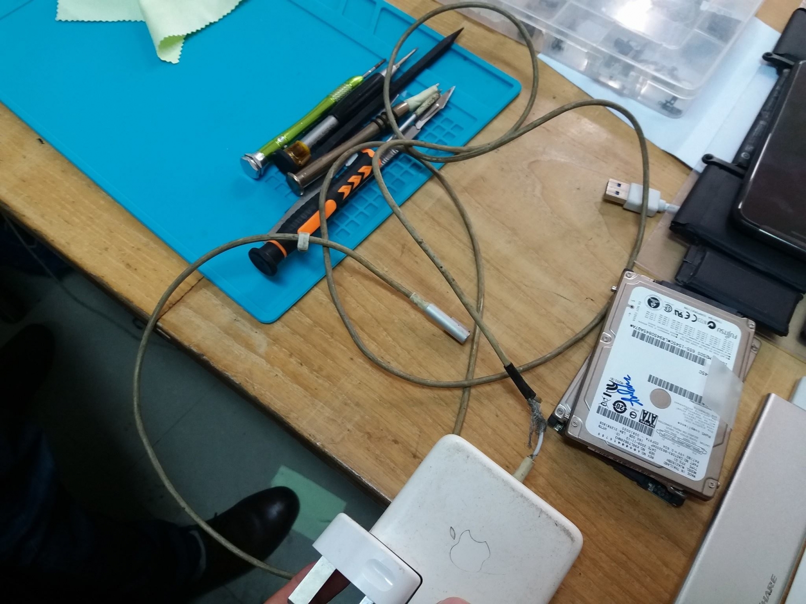 Thay dây sạc macbook in đà nẵng - Fix charger , repair charger in da nẵng