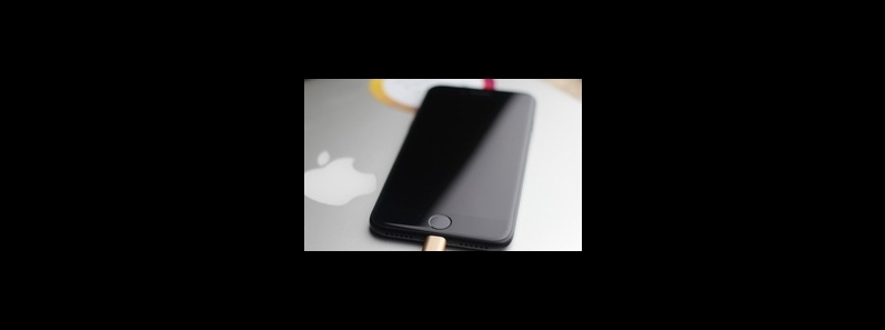 Việc Apple cung cấp máy sửa iPhone rộng rãi là vì luật hay sợ iPhone 8 dễ vỡ?